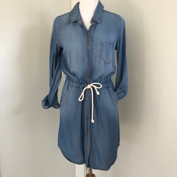 Splendid Dresses & Skirts - Splendid Chambray Shirt Dress